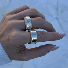 Load image into Gallery viewer, Diamond Edged Oura Jacket