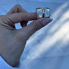 Load image into Gallery viewer, Diamond Edged Oura Jacket