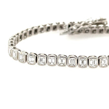Load image into Gallery viewer, Emerald Diamond Wrist Tennis