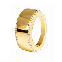 Load image into Gallery viewer, Diamond Edged Oura Jacket