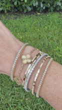 Load image into Gallery viewer, Extensible Tennis Bracelet Emerald Cut