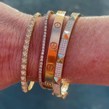 Load image into Gallery viewer, Pyramid Diamond Bangle