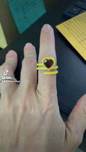 Load image into Gallery viewer, Heart Shape Wrap Ring