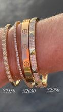 Load image into Gallery viewer, Pyramid Diamond Bangle