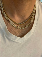 Load image into Gallery viewer, 2.4mm Franco Men’s Chain